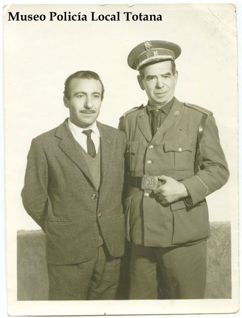 Cabo Andres Cayuela Andreo con un amigo 1.968