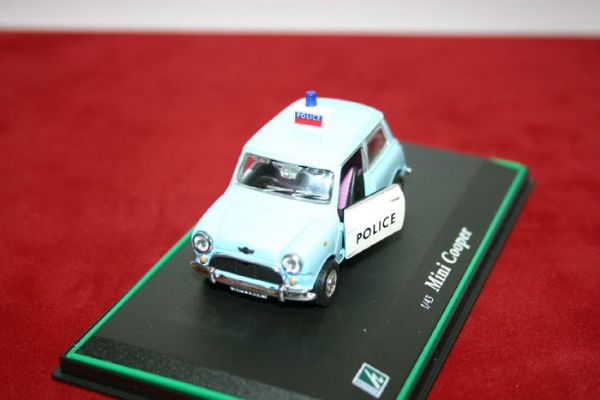Vehiculo Miniatura Policia  