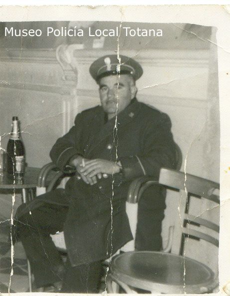 Antonio Martinez Alcaraz   (El Escayolas)