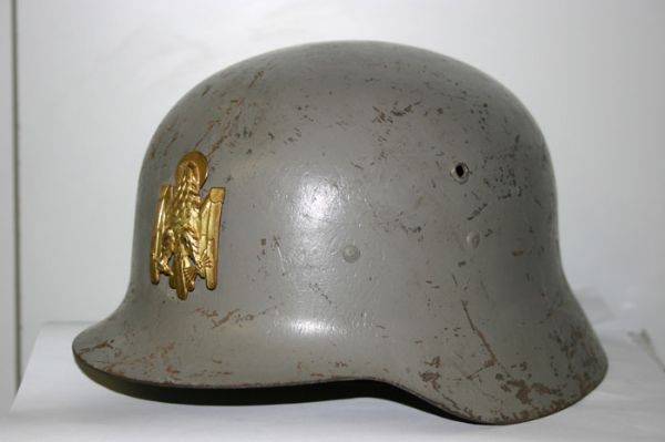 Casco Z-42 Policia Armada (Epoca de Franco)