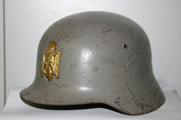 Casco Z-42  Policia Armada (Epoca de Franco)