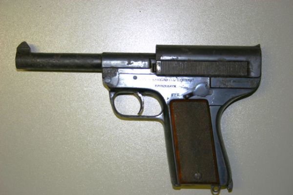 Pistola inutilizada (DANSK-REKYLRIFFEL-SYNDIKAT KBENHAVN)