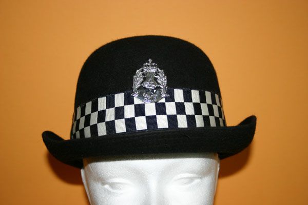 Gorra Policia Femenina Escocia