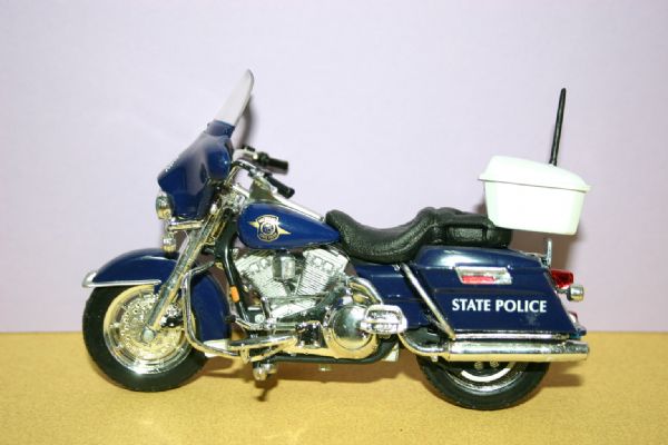 Miniatura Harley D. Michigan  State Police (U.S.A.)