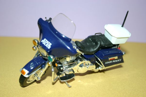 Miniatura Harley D. Michigan  State Police (U.S.A.)