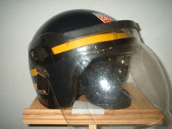 Casco Antidisturbios Frances (CRS)