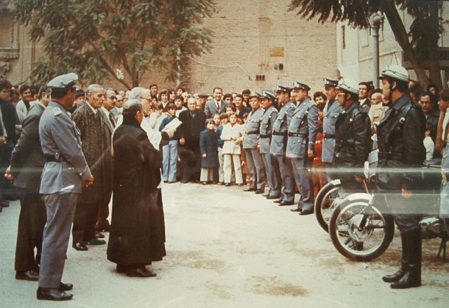 Toma de posesion de nuevos Agentes 1.975